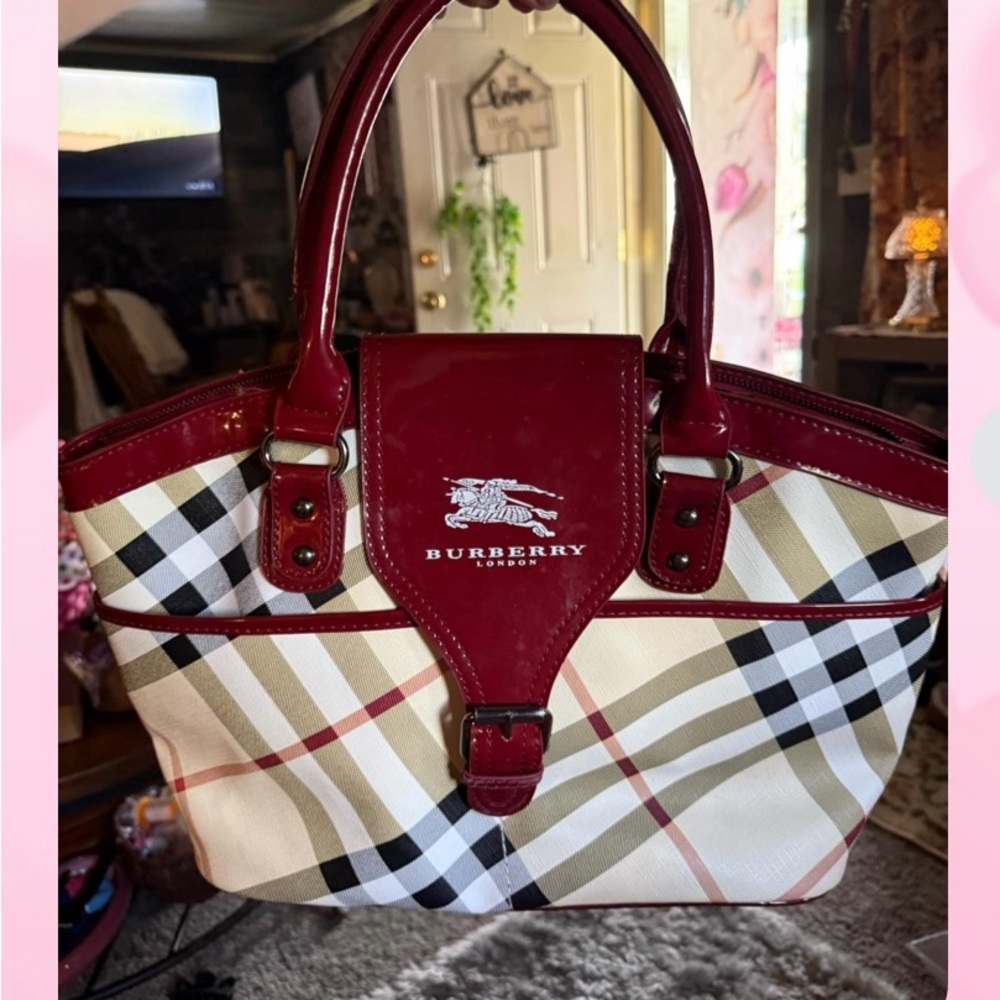 Burberry London Red and Cream Shoulder Bag/tote with Iconic Logo Design NWOT